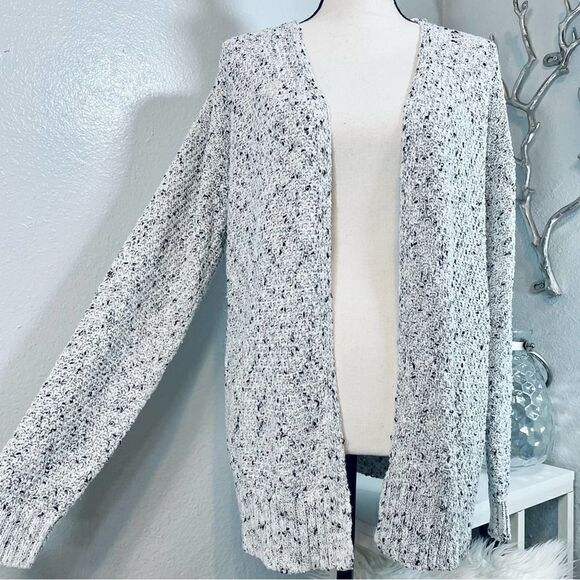 Love by Design Knit Long Sleeve Open Front Cardigan - Picture 2 of 6